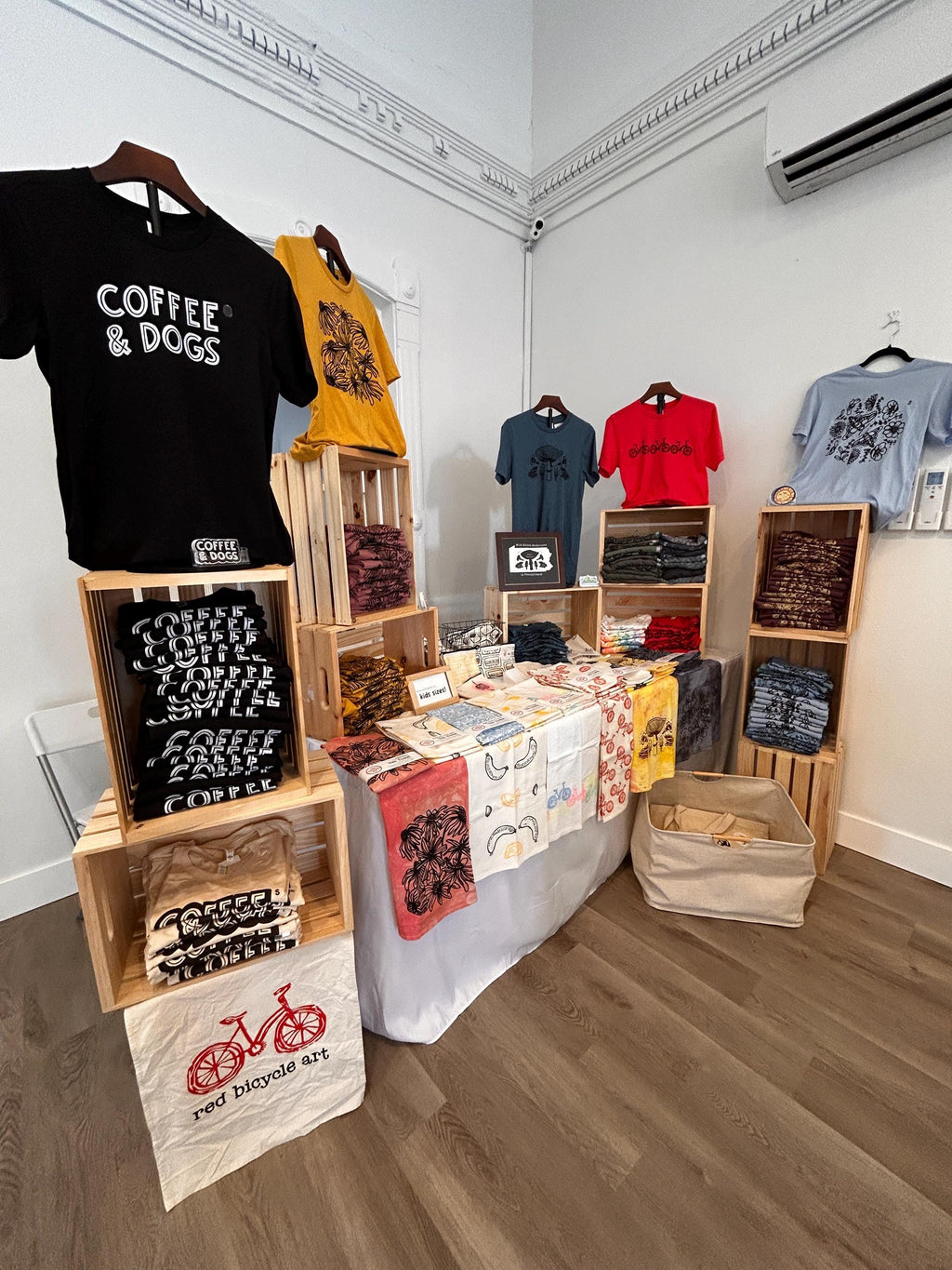 Coffee & Dogs Tee, Black